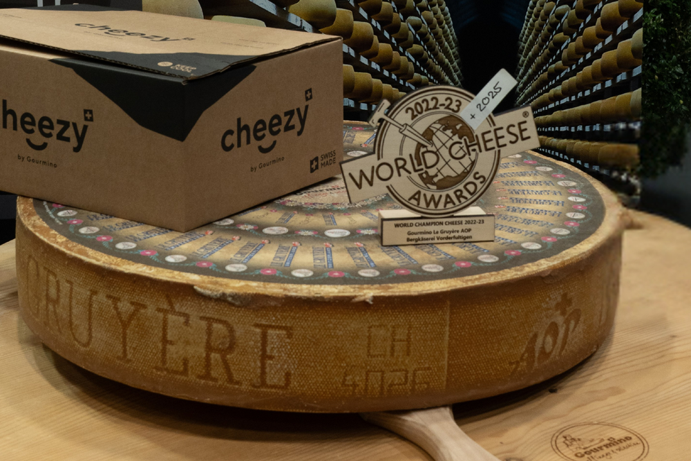 
            
                Laden Sie das Bild in den Galerie-Viewer, WELTMEISTER KÄSEBOX - Limited Edition
            
        